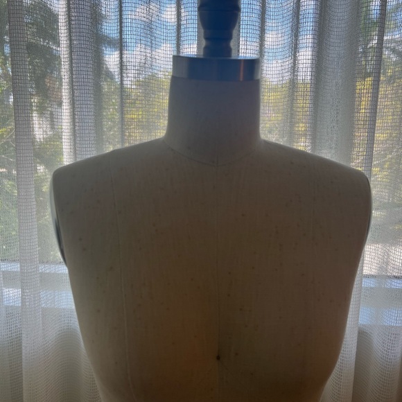 Dress Form Size 4 - Picture 7 of 7